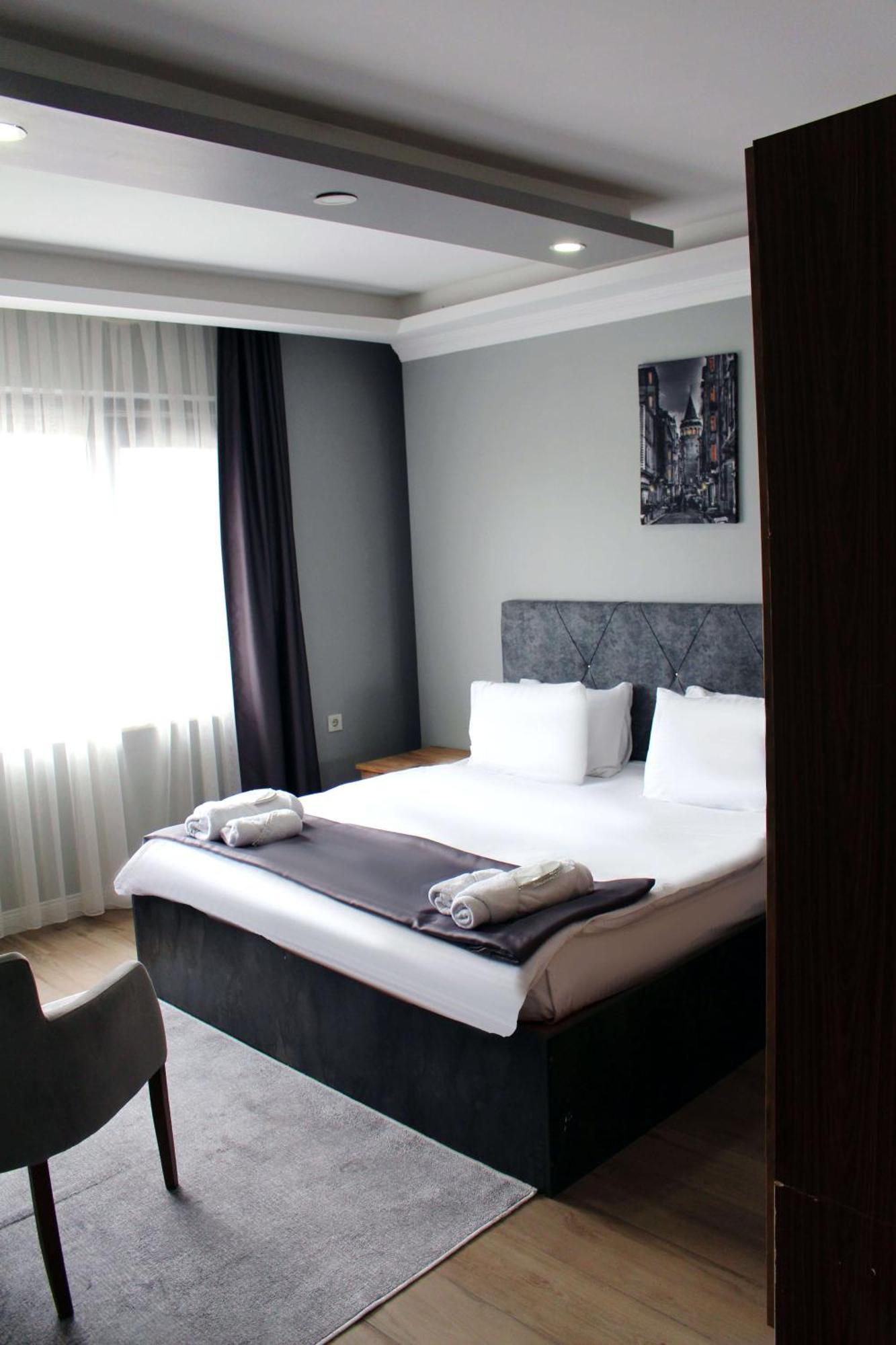 Biglife Hotel Istanboel Buitenkant foto